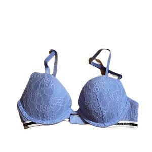 Victoria’s Secret Blue Lace Push-up Bra NEW 34B